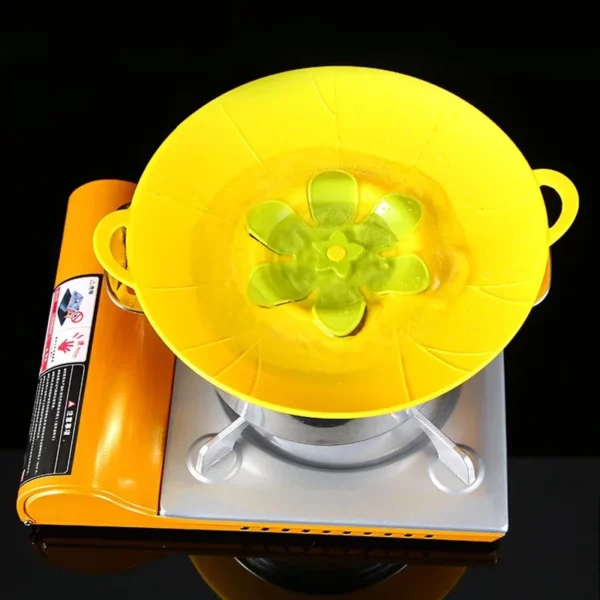 Silicone Spill Proof Pot Lid